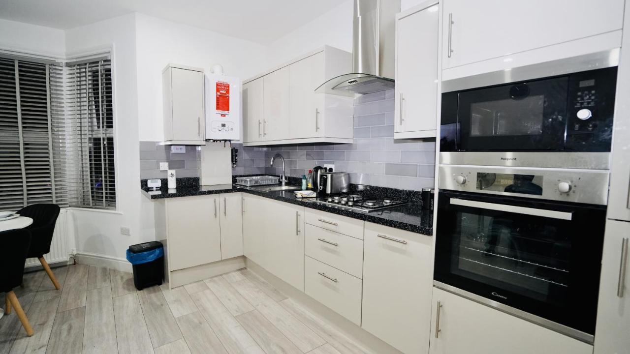E2M Stays Lovely Apt Close To Ilford Station With Free Parking 外观 照片