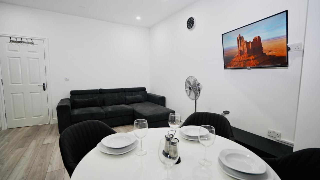 E2M Stays Lovely Apt Close To Ilford Station With Free Parking 外观 照片